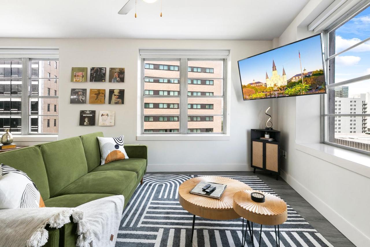 Luxury 2-Bedroom Condo Steps Away From The French Quarter Ню Орлиънс Екстериор снимка