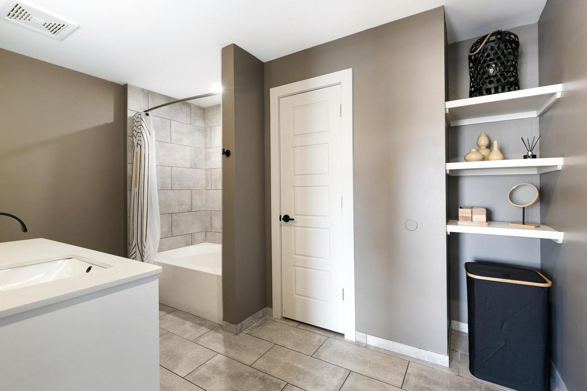 Luxury 2-Bedroom Condo Steps Away From The French Quarter Ню Орлиънс Екстериор снимка