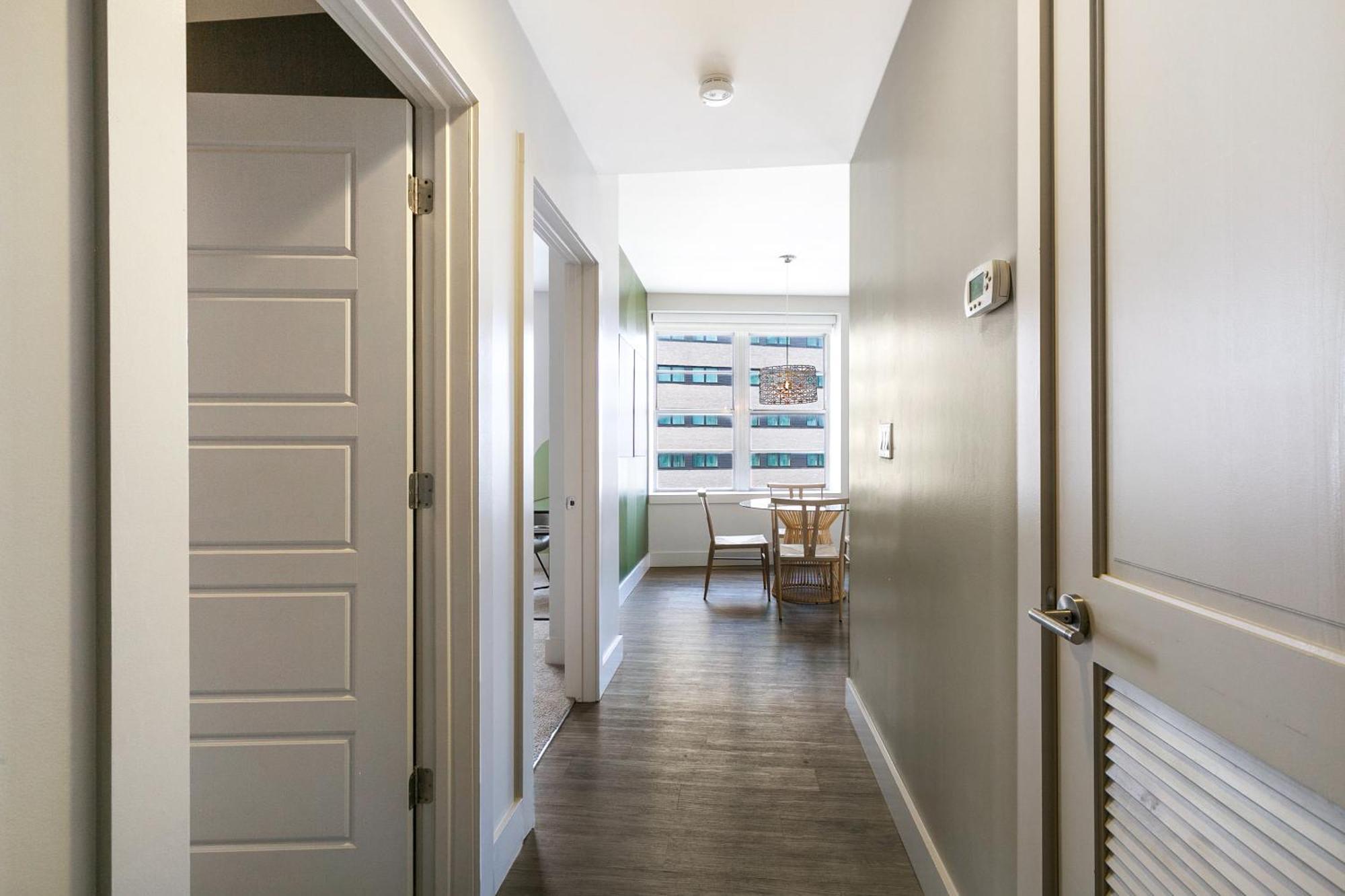 Luxury 2-Bedroom Condo Steps Away From The French Quarter Ню Орлиънс Екстериор снимка