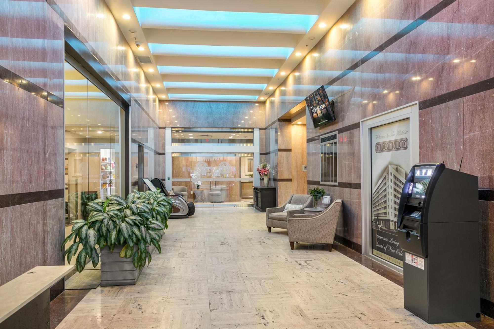 Luxury 2-Bedroom Condo Steps Away From The French Quarter Ню Орлиънс Екстериор снимка